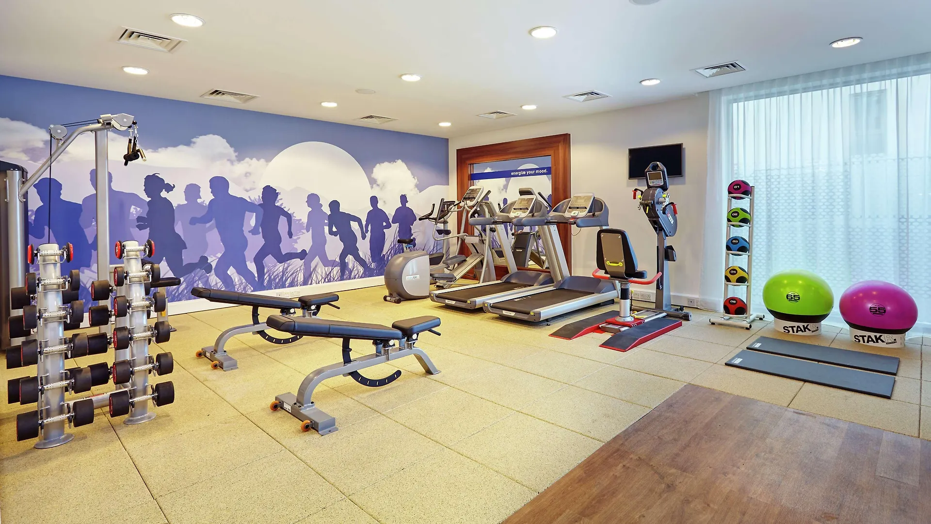 מלון Hampton By Hilton Poznan Old Town